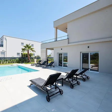 Premium Antea With Pool *